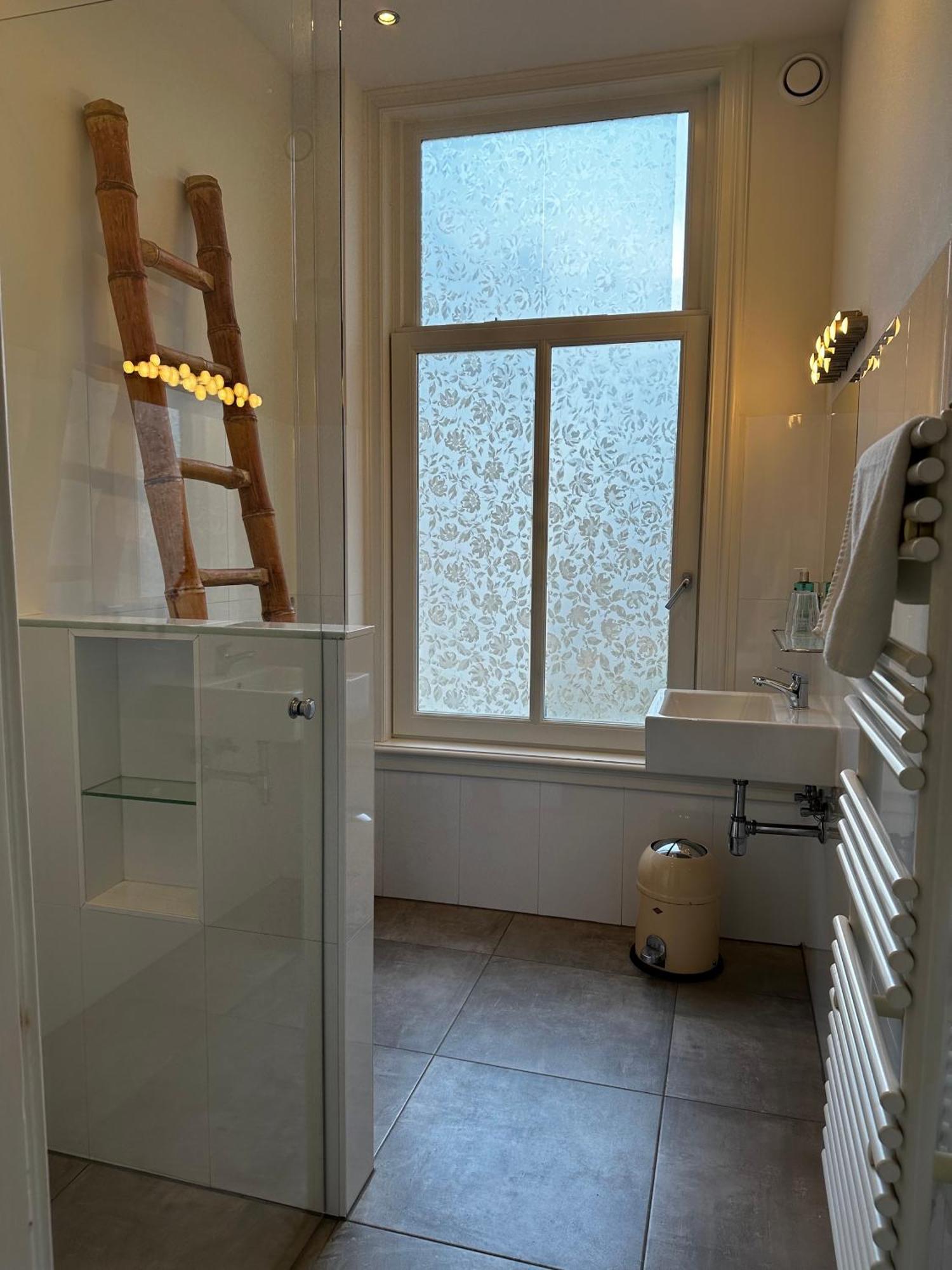 Nine-T-Teen Bed And Boutique Amsterdam Zewnętrze zdjęcie